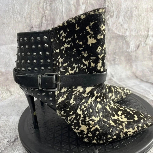 Kenneth Cole Bon Always Leather Studded Stiletto Heel Bootie Size 7.5 Calf Hair - Picture 1 of 6